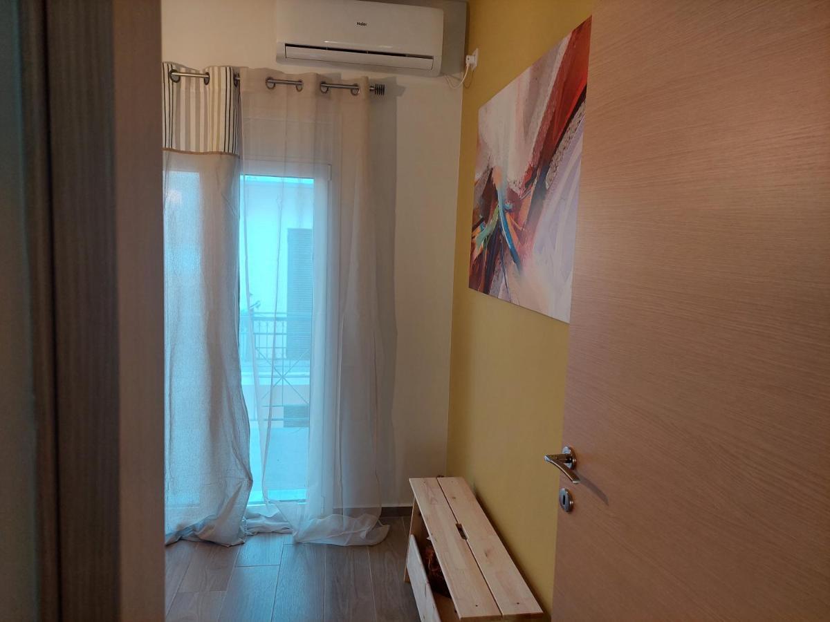 ארגוסטולי La Casita A Brand New Apartment In The Center מראה חיצוני תמונה